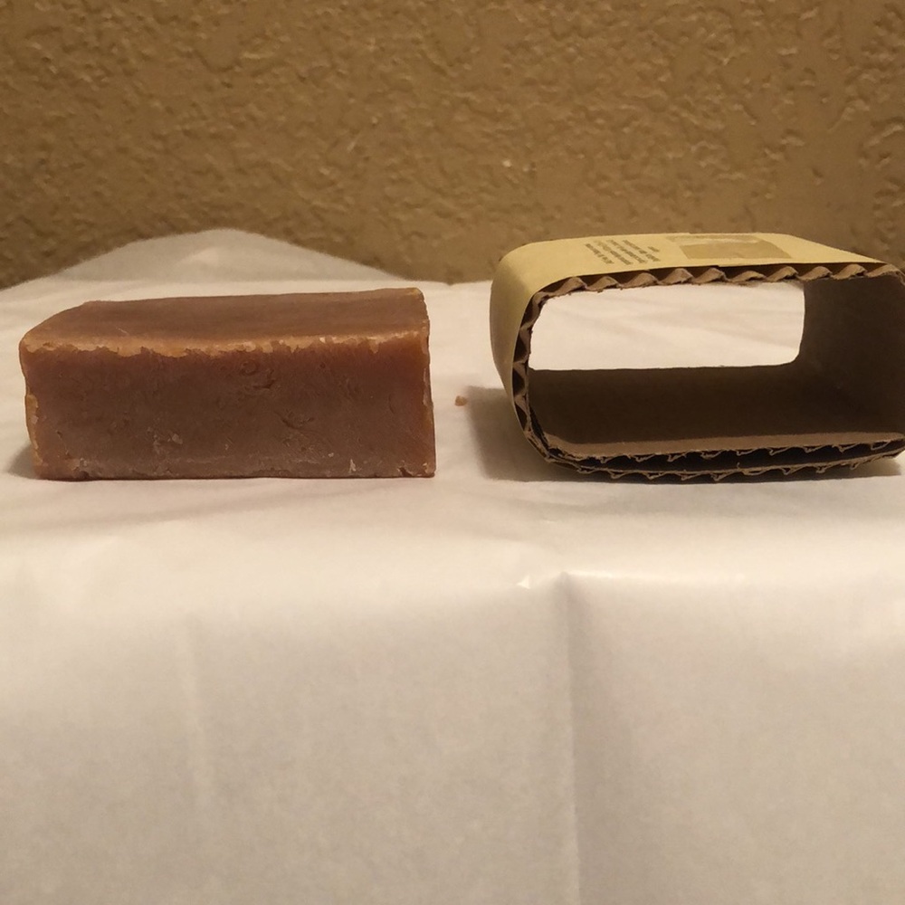 New unused Antique Sandalwood Handmade Soap. The bar is approximately 5 ounces. - Picture 11 of 16